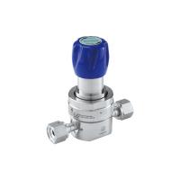 Регулятор AMFLO UHP AU23 Материал: Код S (Body-SUS316L VAR; Poppet, Nozzle,Gland-SUS316L;Diaphragm-Hastelloy®C-22,Seat: PCTFE) ; Поверхность 0.25 um; 4х портовый, вх. давл. 206 бар, CV-0.9